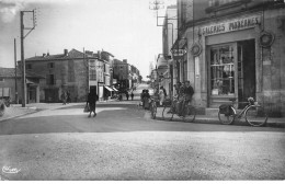 16 MONTBRON #DC51673 BATIMENT RUE DE LIMOGES SES MAGASINS SES HABITANTS VELOS - Other & Unclassified