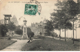 76 LE TREPORT #MK52451 LE JARDIN PUBLIC AU LOIN ON APERCOIT L EGLISE - Le Treport