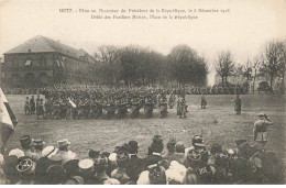 57 METZ #MK53968 FETES EN DECEMBRE 1918 DEFILE DES FUSILIERS MARINS PLACE REPUBLIQUE - Metz