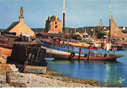 29 CAMARET SUR MER AA#DC599 LE SILLON LES VIEUX BATEAUX CHAPELLE NOTRE DAME DE ROCAMADOURET TOUR VAUBAN - Camaret-sur-Mer