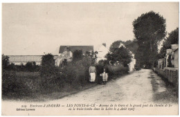 CPA 49 - Les PONTS DE CE (Maine Et Loire) - 209. Avenue De La Gare Et Grand Pont Deu Chemin De Fer (animée) - Otros & Sin Clasificación