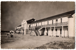 CPSM PF 56 - SAINT PIERRE QUIBERON (Morbihan) - Colonie De Vacances De Bourges - E.T.B.S. - Quiberon