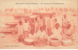 SENEGAL AC#MK170 SAINT LOUIS UN GROUPE DE BLANCHISSEUSES - Sénégal
