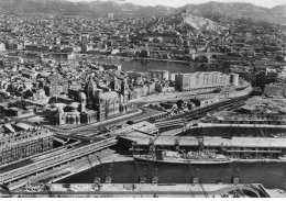 13 MARSEILLE AC#MK514 LES BASSINS DE LA JOLIETTE ET LA CATHEDRALE VUE AERIENNE - Sin Clasificación