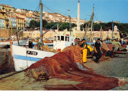 66 PORT VENDRES AA#DC862 RETOUR DE PECHE BATEAUX ET MARINS A QUAI FILETS DE PECHE - Port Vendres