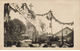 INAUGURATION #FG54612 MARECHAL FOCH INAUGURE UN MONUMENT AUX MORTS CARTE PHOTO A LOCALISER - Personen