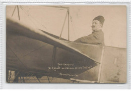 64 PAU AVIATION #FG54680 AVIATEUR RAOUL THOMAS AU VOLANT DE SON AVION BLERIOT CARTE PHOTO 1910 DEDICACE - Pau