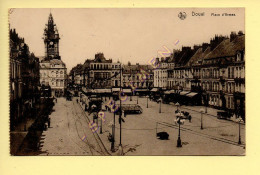 59. DOUAI - Place D'Armes (animée)(voir Cachet) (voir Scan Recto/verso) - Douai