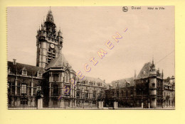 59. DOUAI - Hôtel De Ville (voir Scan Recto/verso) - Douai