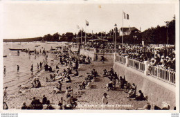 D33  ANDERNOS LES BAINS  La Plage Et La Place Terrasse - Andernos-les-Bains