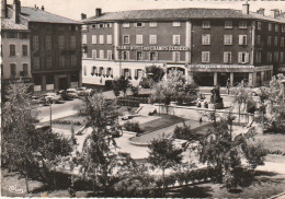 *** 71 ***   MACON  Place De La Barre -- TB Timbre Décollé  - Macon