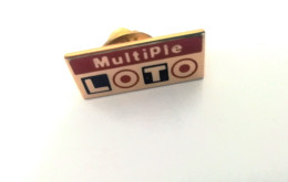 Pins Loto Multiple Rouge - Jeux