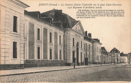 JOIGNY : LA CASERNE DUBOIS THAINVILLE SUR LE QUAI SAINT FLORENTIN 105e REGIMENT D'ARTILLERIE LOURDE - Joigny