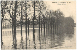 76 - B21813CPA - ELBEUF - Inondations 1910 - Champ De Foire - Très Bon état - SEINE-MARITIME - Elbeuf