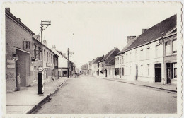 0 - B22058CPA - LEUZE - BELGIQUE - Rue De Conde - Poste Essence Esso - Parfait état - EUROPE - Leuze-en-Hainaut