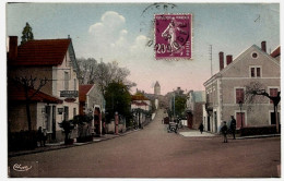 24 - B26012CPA - THIVIERS - Rue Du General Lamy - Pompe Essence - Gendarme - Très Bon état - DORDOGNE - Thiviers