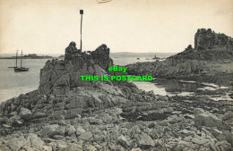 R597326 Bay. Unknown Place. Cliffs. ND. Phot. Anciens Etab. Neurdein - Monde