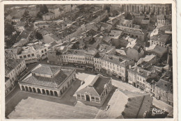 **** 82  ***  MOISSAC  Centre De La Ville  Vue Aérienne -- Timbrée TTB   - Moissac