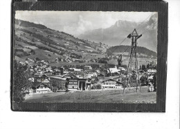 74- MEGEVE- Une Vue Du VILLAGE Et Son TELEFERIQUE Au Pied De La TETE De ROCHEBRUNE Année 50 - Megève