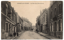 CPA 53 - COSSE LE VIVIEN (Mayenne) - La Rue Des Marchands (Hôtel Du Dauphin) - Otros & Sin Clasificación