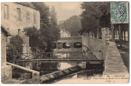 CPA 77 - NEMOURS (Seine Et Marne) - 481. Petits Fossés Et Moulin De La Brasserie - Ed. Thibault - Nemours