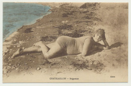 CHATELAILLON - Carte Fantaisie Femme - Baigneuse En Couleur - Femmes