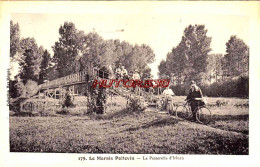 CPA LE MARAIS POITEVIN - LA PASSERELLE D'IRLEAU - Autres & Non Classés