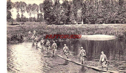 CPA MILITARIA - PASSERELLE LEGERE D'INFANTERIE - Manoeuvres