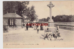 CPA LE POULIGUEN - LA CROIX DE LA JETEE - Le Pouliguen