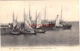 CPA DINARD - LA CALE ARRIVEE D'UN BATEAU DE ST MALO - Dinard