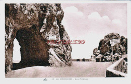 CPA A IDENTIFIER - LA CORNICHE - LES FALAISES - To Identify