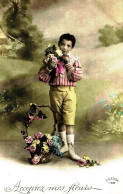 *CPA - Acceptez Mes Fleurs - Enfant Avec Corbeille De Fleurs Dans Paysage (A 08) - Portraits