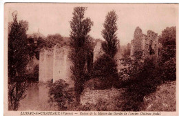 LUSSAC-les-CHÂTEAUX - Ruines De La Maison Des Gardes De L'ancien Château Féodal - Lussac Les Chateaux