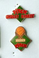 Pin's 2 Pin's Pitch Cholet Basket Et Open Pitch - Baloncesto