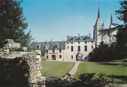 DOURDAN. - Le Château Et L'Eglise Saint-Germain.  CPM - Dourdan