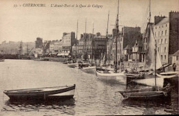 CHERBOURG      (  MANCHE )     L ' AVANT-PORT ET LE QUAI DE COLIGNY - Cherbourg
