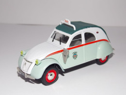 Norev Citroen 2CV Taxi  Echelle 1/43 Sous Blister - Norev