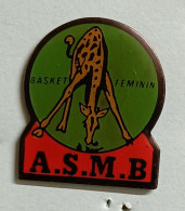 Pin's Basket Féminin A.S.M.B Girafe - Basketbal