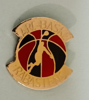 Pin's Basket Rabastens Occitanie - Basketbal