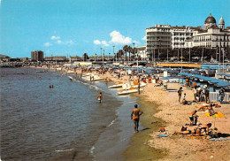 83 - Saint Raphaël - La Plage Du Veillat - Saint-Raphaël