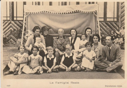 Tematica Militari -  La Famiglia REALE - - Characters