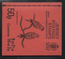 Jersey 1974 Booklet Sc 38b 2 1/2p Arms And Mace, Sc 39b 3p La Hougue Bie  Inverted Contents - Jersey