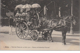 BLOIS : La Fête Des Fleurs De Juin 1910 - Voiture Et Ombrelles Fleuries - Très Bon état - Otros & Sin Clasificación
