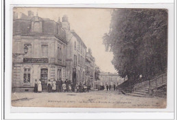 FONTENAY-le-COMTE : La Place A La Route - Tres Bon Etat - Fontenay Le Comte