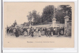 BOURGES : Pyrothecnie, Sortie Des Ouvriers - Tres Bon Etat - Bourges