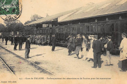 FALAISE : Gare De Falaise, Embarquement Des Réservistes Et De L'active Pour Les Manoeuvres - Tres Bon Etat - Falaise