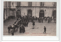 DIJON - Les Inventaires De L'Eglise 3 Février 1906 - Dans La Cour Des Pompes Avant Le Départ - Très Bon état - Dijon