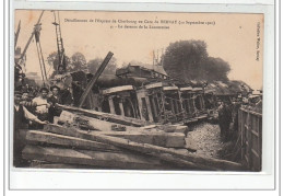 Déraillement De L'Express De Cherbourg En Gare De BERNAY 10 Septembre 1910 - Le Dessous De La Locomotive - Très Bon état - Bernay