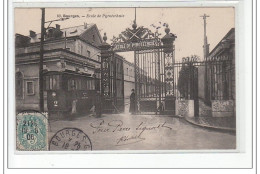 BOURGES - Ecole De Pyrotechnie - TRAMWAY - Très Bon état - Bourges