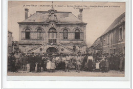 BRUYERES ET MONTBERAULT - Devant L'Hôtel De Ville - Avant Le Départ Pour Le Cimetière 6 Juillet 1919 - Très Bon état - Autres & Non Classés